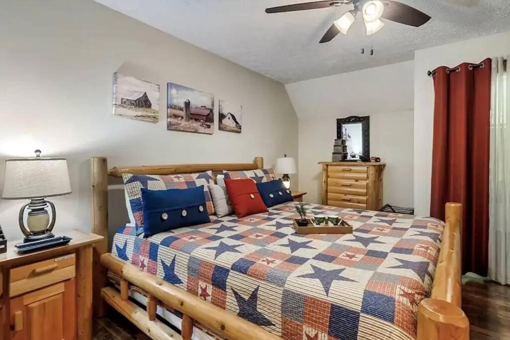Beary Peaceful Smokies Retreat: Hot-Tub & Pools Villa Pigeon Forge Exterior photo