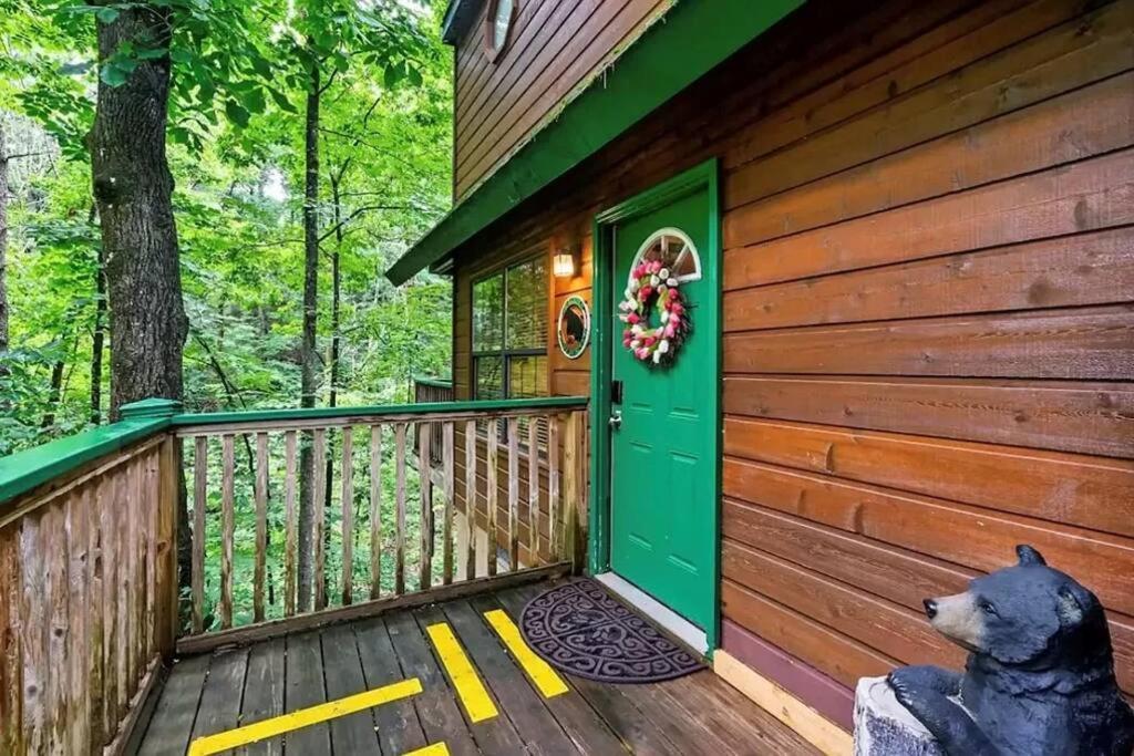 Beary Peaceful Smokies Retreat: Hot-Tub & Pools Villa Pigeon Forge Exterior photo